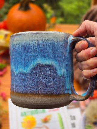 Jako na tyhle virózy je ten litrák k nezaplacení🤭🤧😎 Já si do něj dávám zázvorový čaj s medem a skořicí. A co ty? Máš...