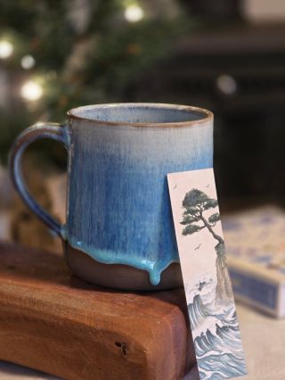 0,75 l tepla, které se nevejde do běžného hrnku💙 Tihle obři přistanou u mně na eshopu už příští týden👈 (už to připravuji a...